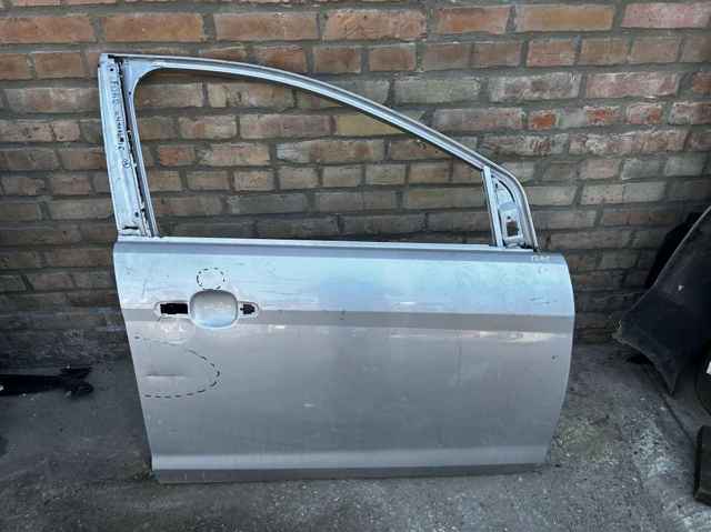 Дверка передня права 1530169 FORD