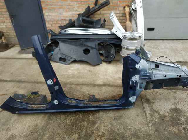 Лонжерон рами передній правий 1684903 FORD