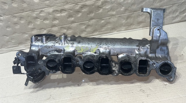 Колектор впускний 171010L030 TOYOTA