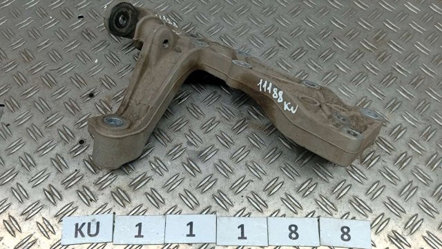 Кронштейн передньої балки 1K0199296E VAG