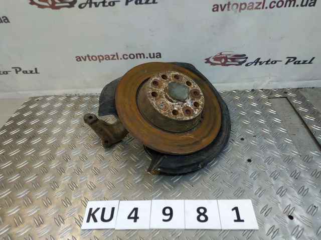 Цапфа права 1K0505436AC VAG