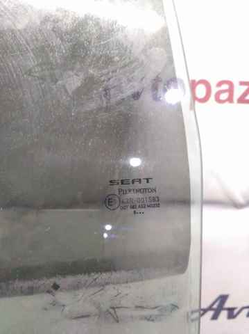 Скло заднє ліве 1P0845205C VAG