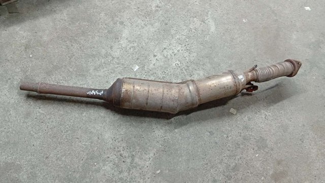 Труби і підвіска глушника 200106590R RENAULT