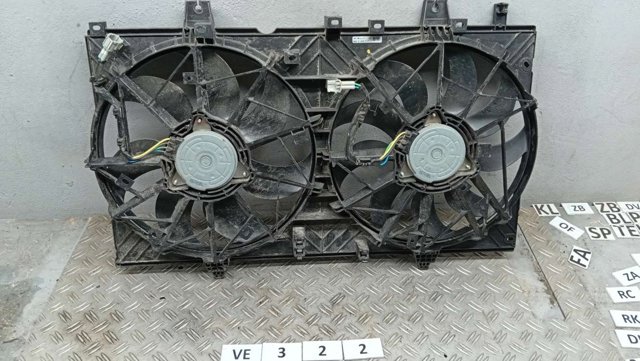 Дифузор радіатора охолодження, в зборі з мотором і крильчаткою 214814BA0A NISSAN
