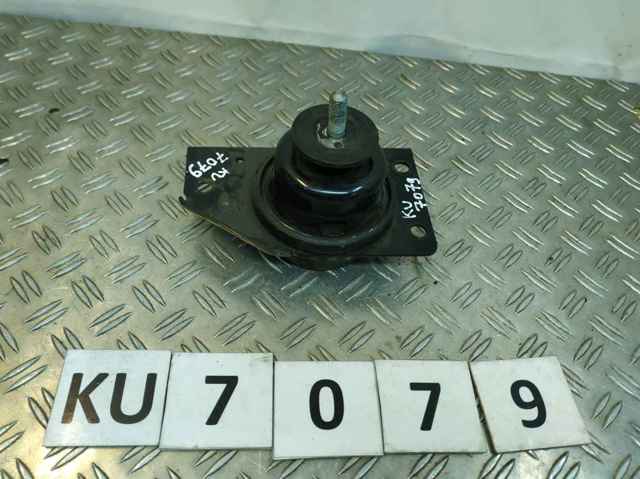 Права подушка мотора 218101G000 HYUNDAI