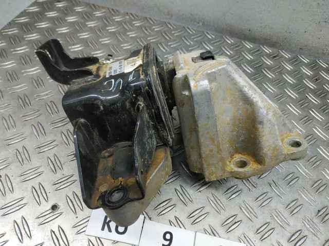 Ліва подушка двигуна 21830D3400 HYUNDAI