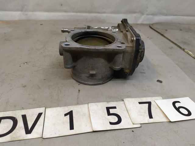 Дросільна заслінка в зборі 2203031030 TOYOTA