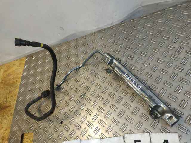 Рампа форсунок системи упорскування палива 2381437060 TOYOTA