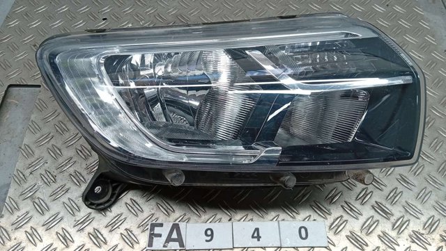 Фара комбінована, передня 260105871R RENAULT