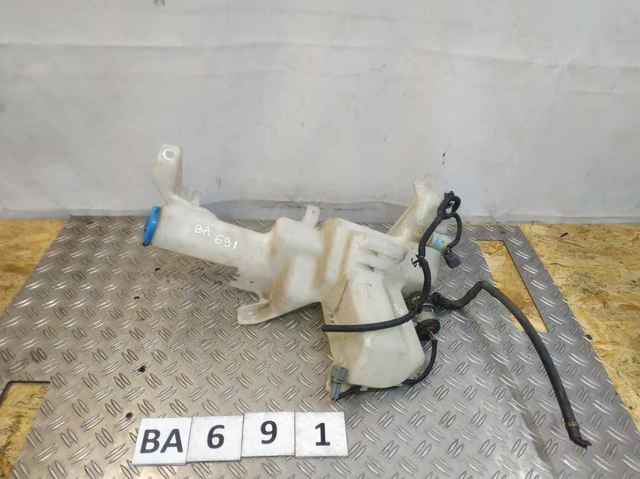 Бачок омивача лобового скла 28910CA70A NISSAN