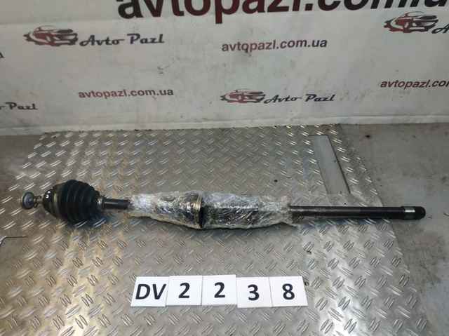 Привід передній правий 31607605512 BMW