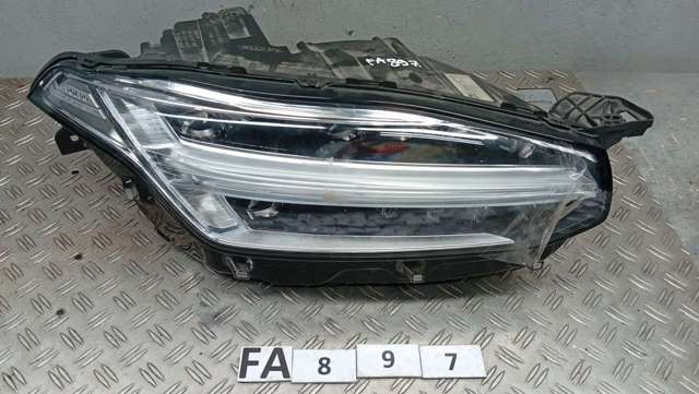 Основна фара - вставка 31655775 VOLVO