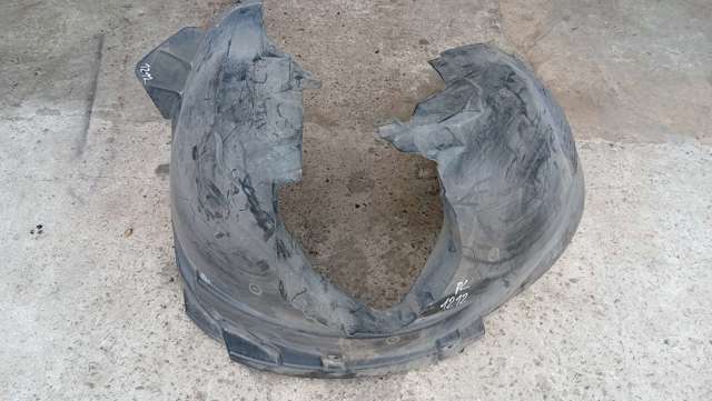 Підкрилок переднього крила, правий 31694870 VOLVO