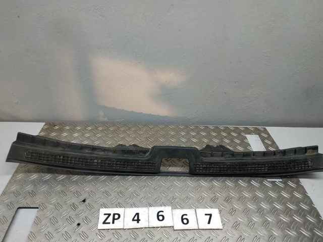 Накладка бампера заднього, верхня захисна 32239215 VOLVO