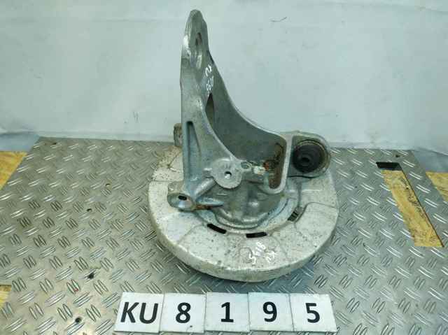 Цапфа поворотного кулака 33326879102 BMW