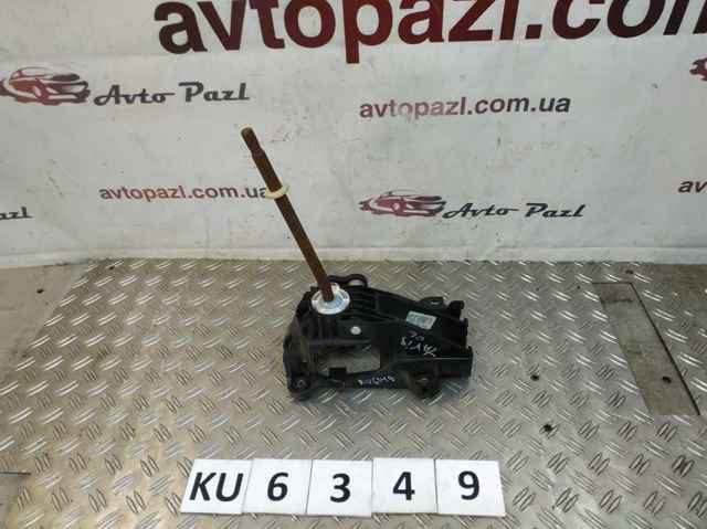 Механізм перемикання передач 335300D0400 TOYOTA