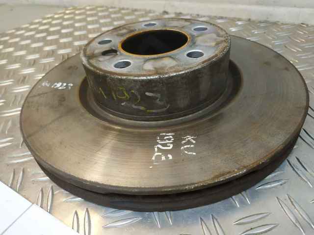 Диск гальмівний передній 34106879122 BMW