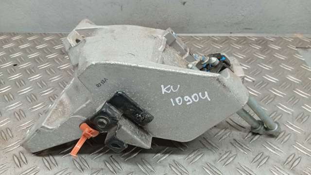 Кронштейн подушки (опори) двигуна, правої 365940E700 HYUNDAI