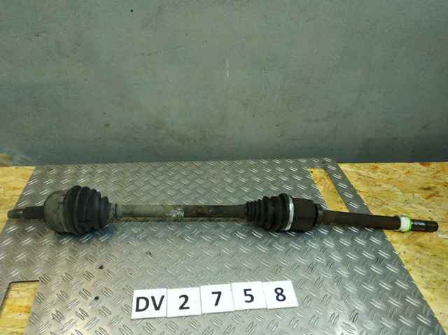 Привід правий 391004255R RENAULT