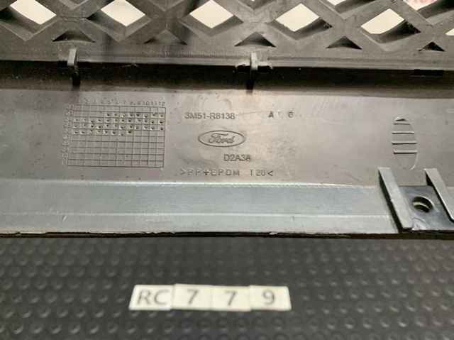 Решітка 3M51R8138 FORD
