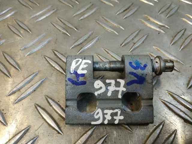Завіса передніх дверей 41002993108 BMW
