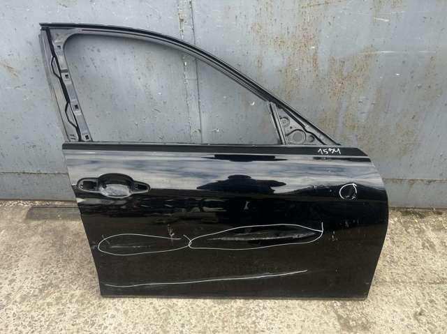 Пасажирські передні двері 41007298566 BMW
