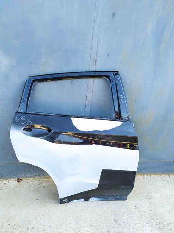 Двері пасажирські задні праві 41517478344 BMW