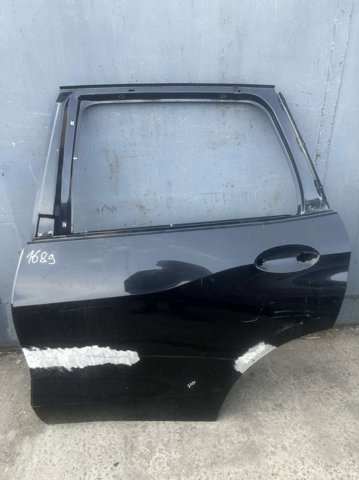 Двері пасажирськи задні ліві 41522642779 BMW