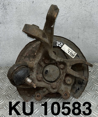Цапфа ліва 4230505100 TOYOTA