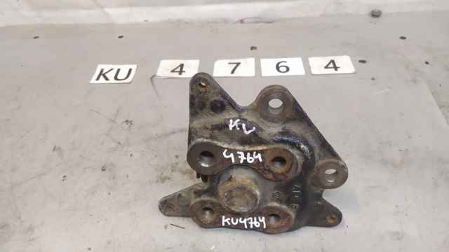 Кулак поворотний правий 430186431R RENAULT