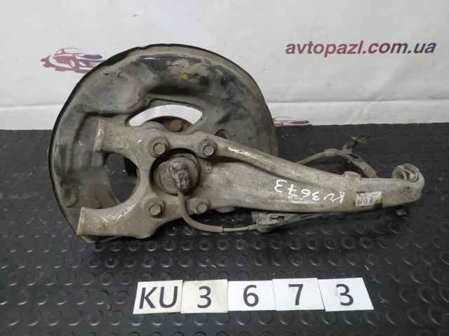 Вісь передня і поворотні кулаки 4320150020 TOYOTA