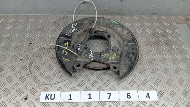 Захист гальмівного диска заднього, правого 441514BR0A NISSAN