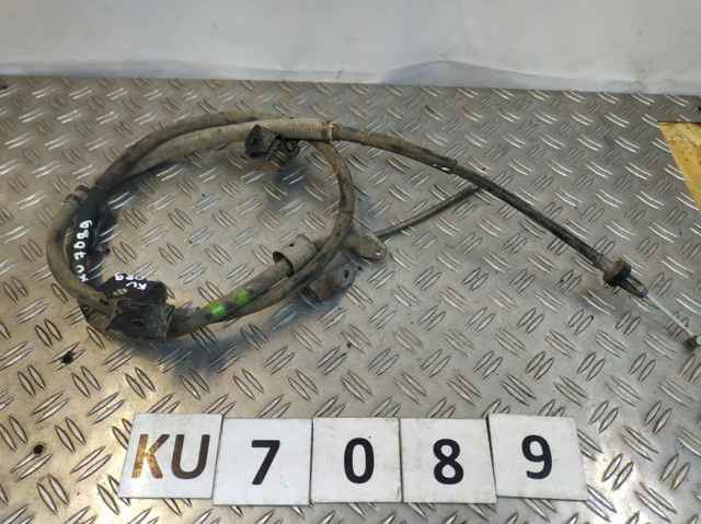 Трос ручника задній правий 4642060111 TOYOTA