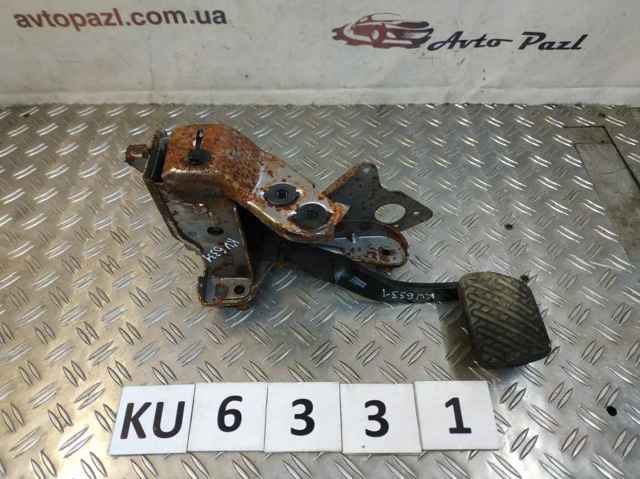 Педаль гальма 465011KA0B NISSAN