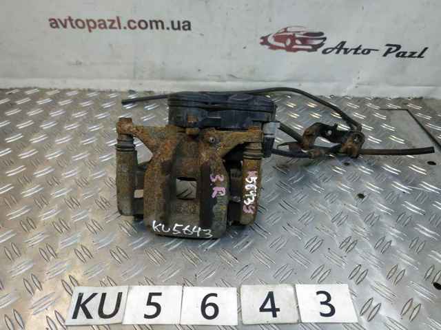 Супорт гальмівний задній правий 4783048130 TOYOTA