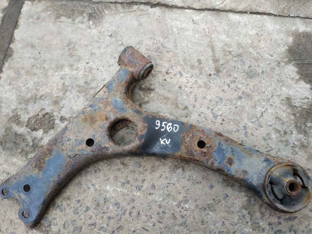 Важіль передній лівий 4806905070 TOYOTA
