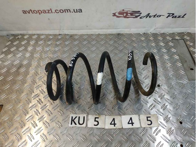 Пружина передня, права 4813148760 TOYOTA