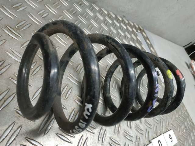 Пружина задня 4823147120 TOYOTA