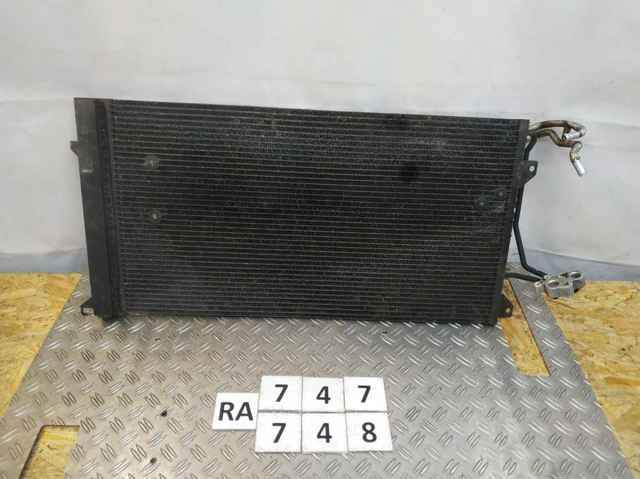 Радіатор кондиціонера 4L0260401 VAG