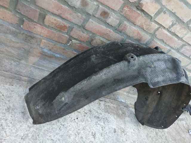 Підкрилок задній лівий 4L0810171 VAG