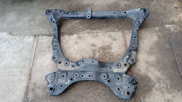 Балка передньої підвіски, підрамник 5110033170 TOYOTA