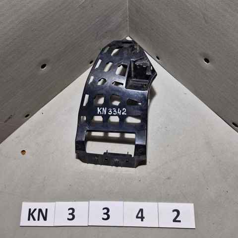 Ліве кріплення переднього бампера 51117421849 BMW