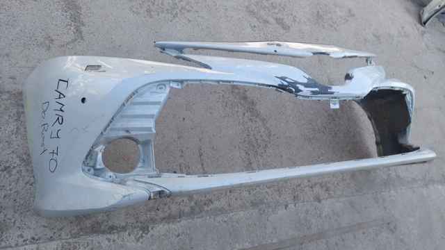 Бампер передній 5211933A50LE TOYOTA