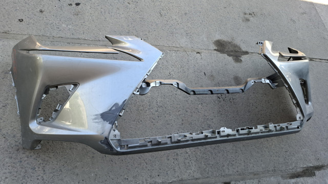 Кожух бампера переднього 5211978130 TOYOTA