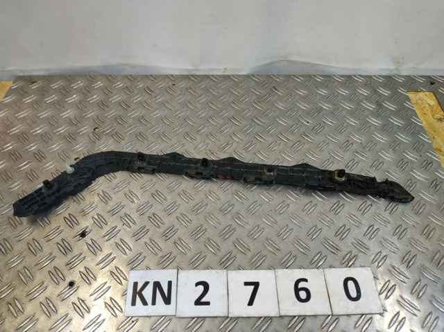 Кронштейн бампера заднього, правий 5215733020 TOYOTA