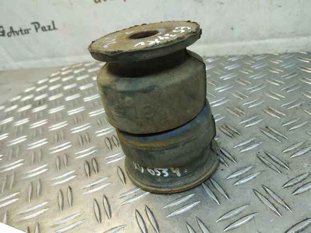 Кріплення платформи 5220660030 TOYOTA