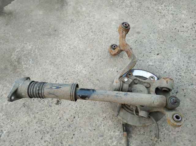 Цапфа поворотного кулака 527103K050 HYUNDAI