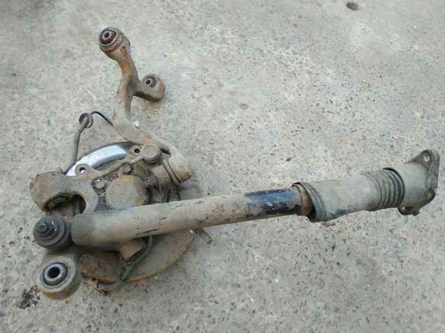 Кулак поворотний правий 527203K050 HYUNDAI