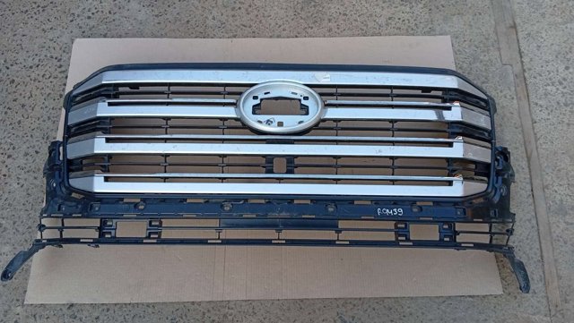 Облицювання радіатора 5310160G70 TOYOTA