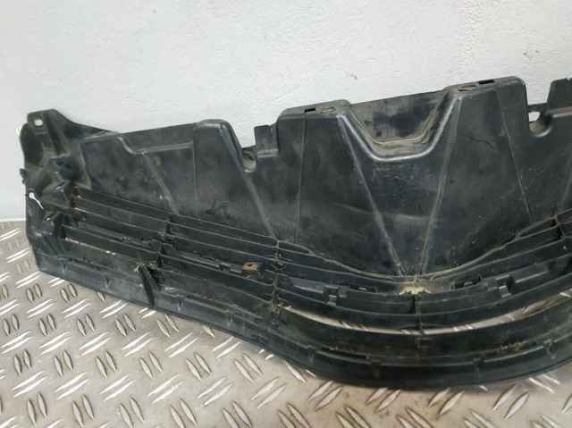 Облицювання радіатора 531110D370 TOYOTA